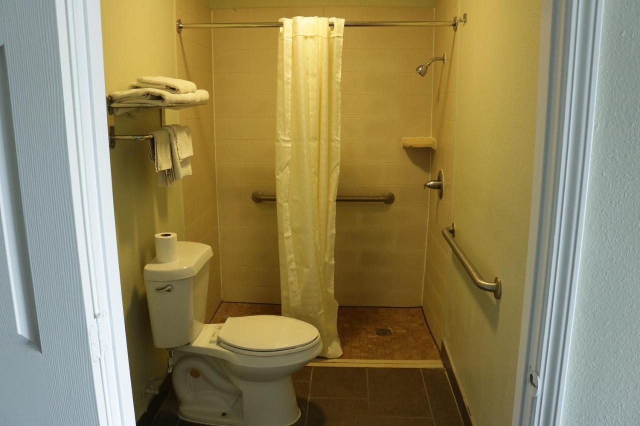 Deluxe Inn Motel Лейк Чарлс Екстериор снимка