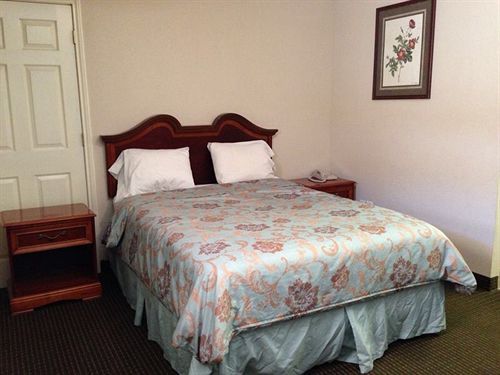Deluxe Inn Motel Лейк Чарлс Екстериор снимка